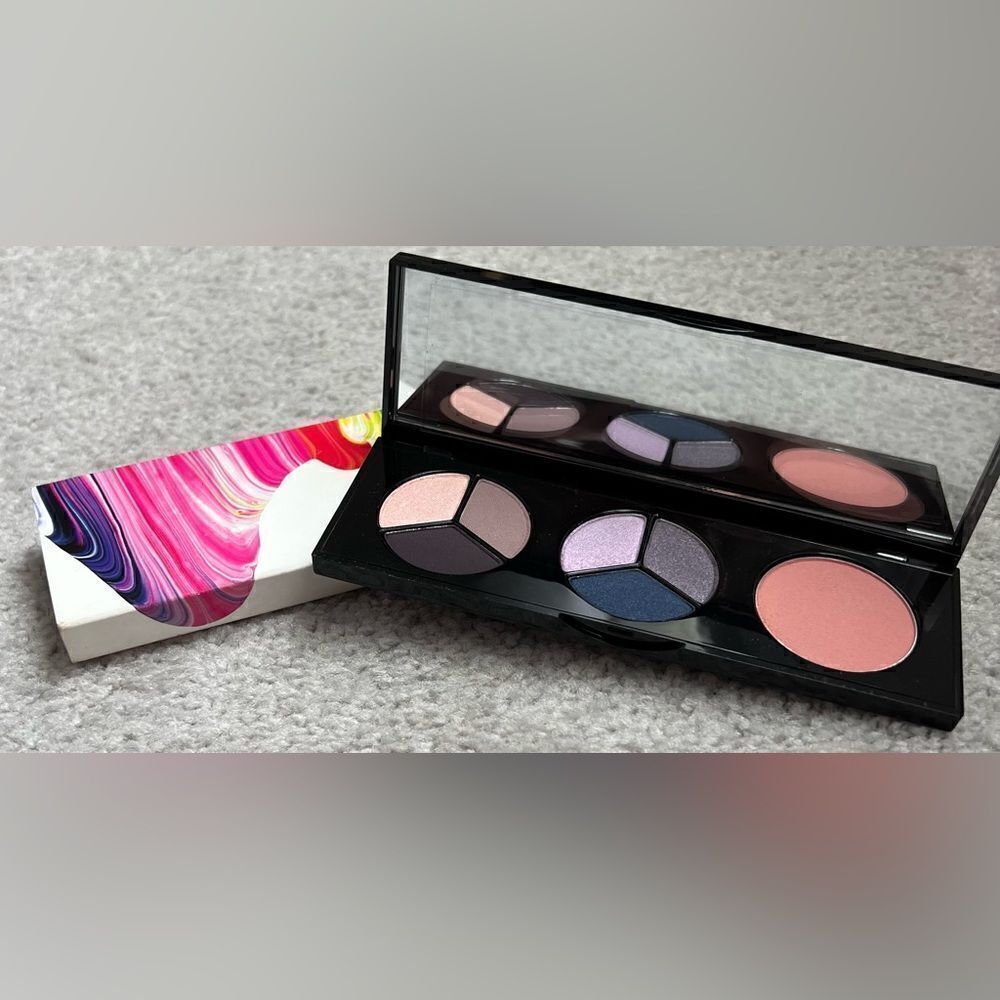 Smashbox Art Love Color Palette, Blush and Eyeshadow, New w Box